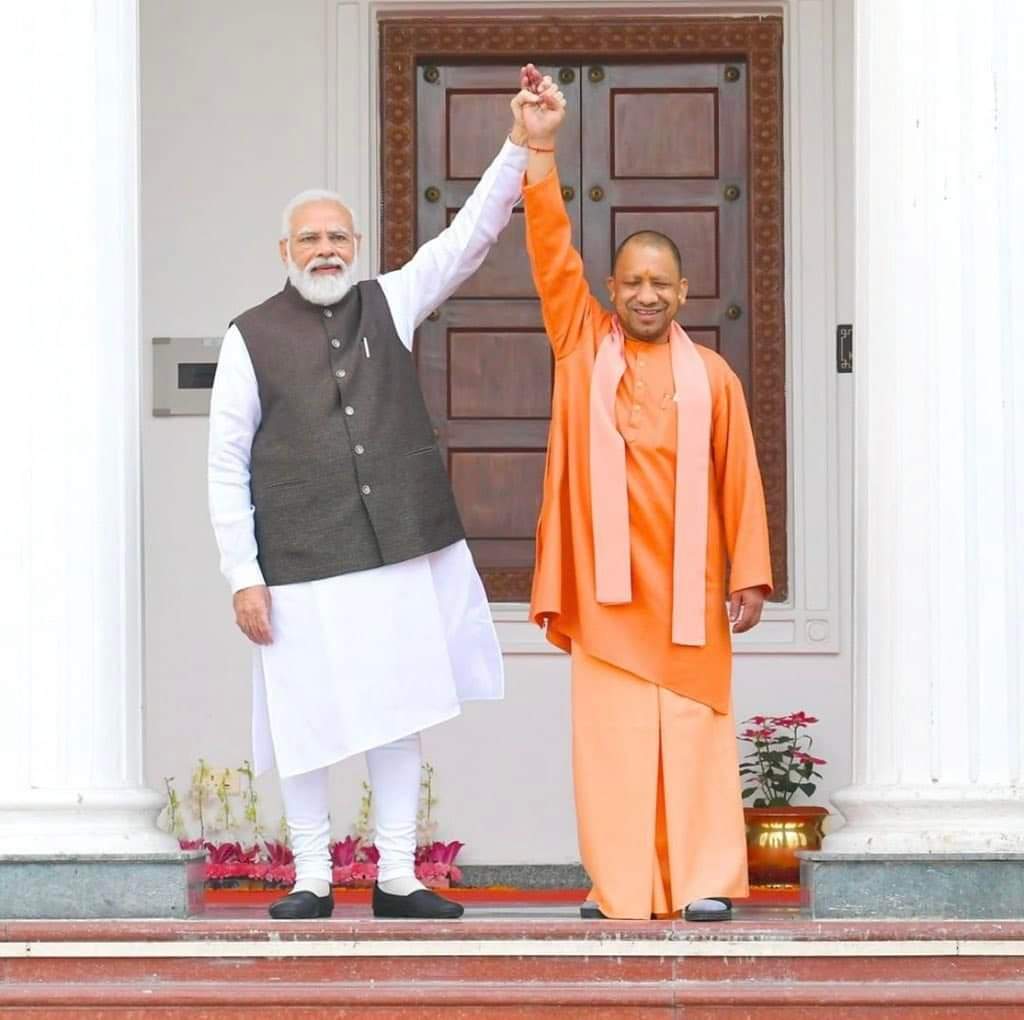 gaurish85Bjp's tweet image. पहन कर भगवा, लगा कर चंदन,
गर्व से करेंगे पुनः योगी जी का अभिनंदन। #BJPWinningUP
@narendramodi @myogiadityanath @sunilsharma_bjp @sanjivsharmabjp @PPehalwan @madanraibjp @anandkalra69 @Prateekmathur23 @AkumarsinghBJP @CPTiwari1976 @Sushmita1802 @Bjp4Ghaziabad @BJP4UP @upwestbjp