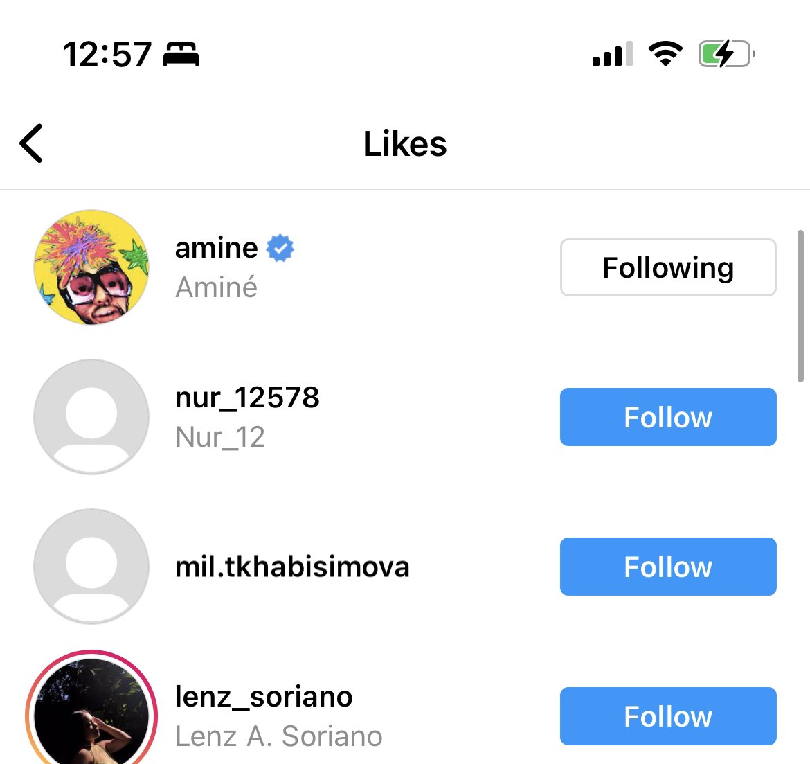 intorubejane's tweet photo. Amine liked and started following Jennie https://t.co/zbFhPcvFcK