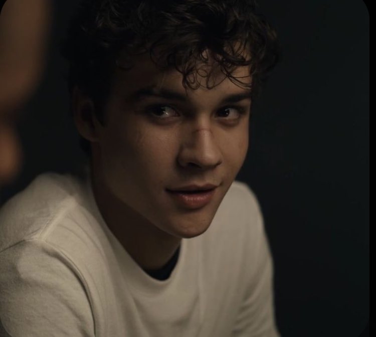 kaleighsleep's tweet photo. be needs to be in euphoria 👏 @BenjaminWadswo6
tags:
#Euphoria #EuphoriaHBOMax #marcuslopez https://t.co/9gnWhMTxLK