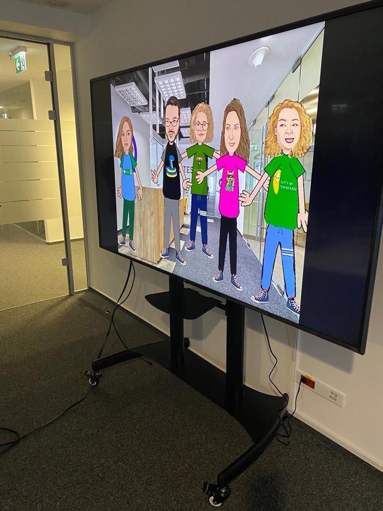 QualityAIGroup's tweet photo. #Qualitesters in Romania spent quality time with their colleagues enjoying an Oscar Movie Night at the office!
#LifeAtQualitest #HappyFaces #FunTime #Memories https://t.co/FMSJ3XPkq2