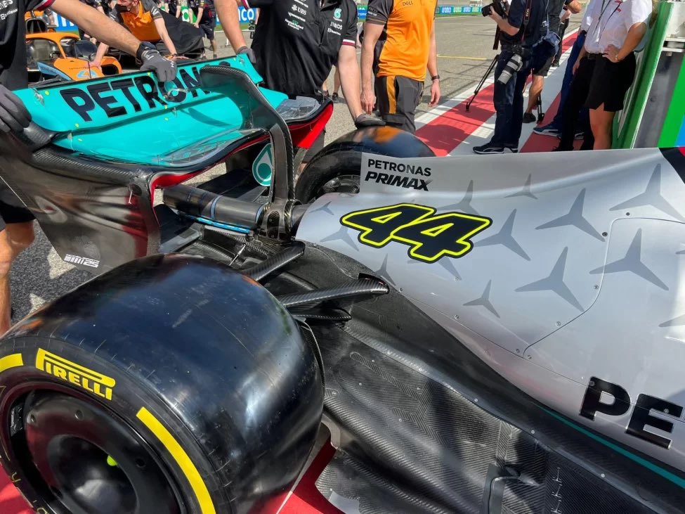 Hot NEWS from #F1 #F1Testing #Mercedes has radical new design with side pods #F1update