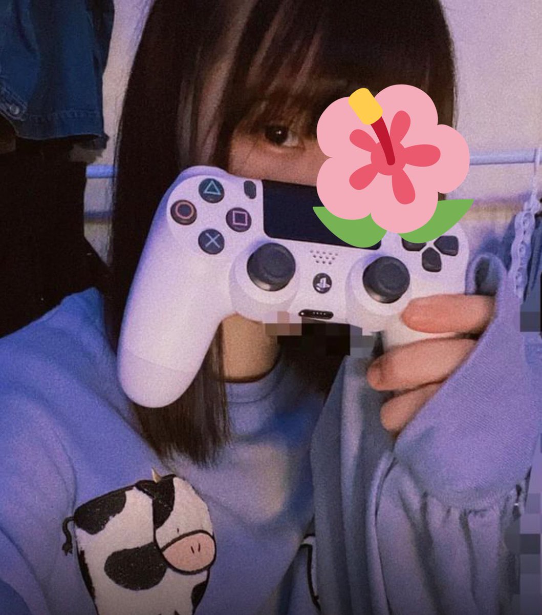 stark_dominque's tweet photo. 引きこもり陰キャですがセフレ欲しいので身体の関係で定期的に会える方いますか？
童貞筆下ろしもしてみたい😆
猫ちゃんとのツーショと寝起きスッピンでゲームしてる写真ですが雰囲気こんな感じです！
 #オフぱこ募集 
 #童貞募集 
 #ヤリモクのいいねください https://t.co/Pwob4jKSUf