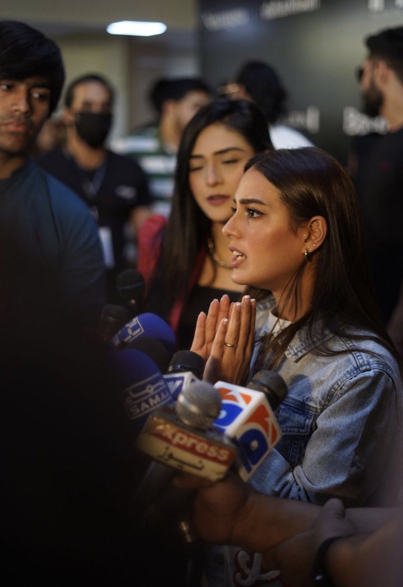 - 120,000+ visitors
- 1.5Mn+ pictures, stories &amp; videos taken and shared
- 500+ influencers &amp; celebrities participating 
- 500+ brands 
- 10 fashion shows
- 7 makeup classes 
- infinite stories and moments to remember 😊 #bagallery #bagalleryglamfest22 #glamfest2022