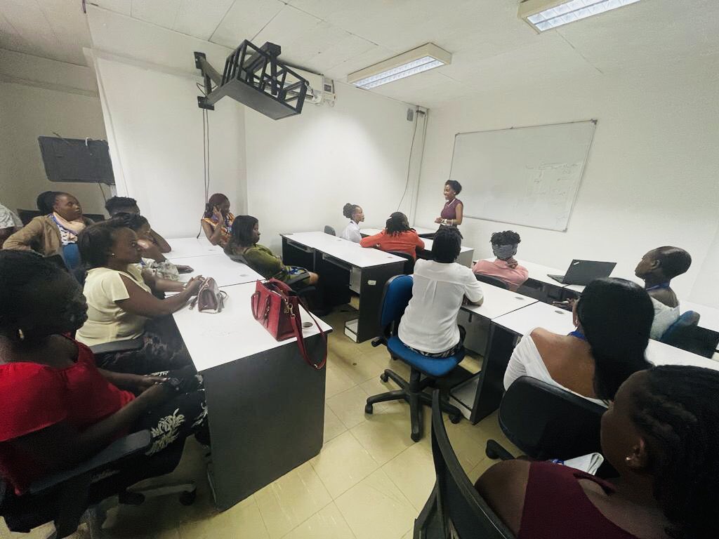 angiemirembe's tweet image. Thank you Techno Brain Uganda for the invitation & opportunity to speak to the Ladies of the team as we celebrated Womens day. What a group of phenomenal driven ambitious young ladies.The sky is definitely not the limit but the start. 
#HappyWomensDay2022
#CodingInHeels