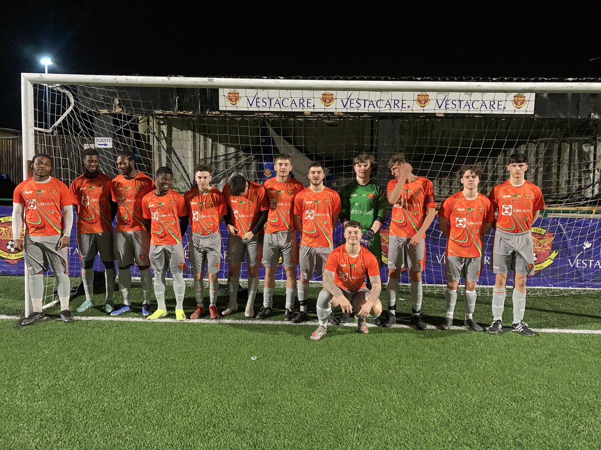 Great win last nite from the boys against a very good Glossop U21 team 3-0 we go again Sunday vs Bacup U21 well done @AvroU21 👏👏👏