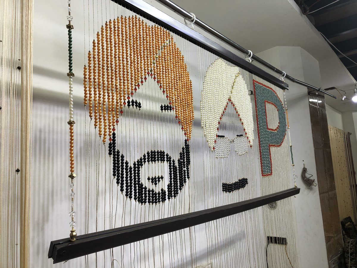 champUSayz's tweet photo. @ArvindKejriwal #AAPRising #Punjab #punjaap #ArvindKejriwal #BhagwantMann #bhagwant 
Work on for the CM office portraits 😅😍@BhagwantMann @AamAadmiParty @aartic02 @Arun2981 https://t.co/nI3AUJiC3C