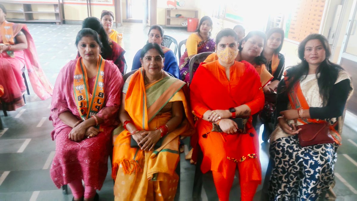 AdvPriyankaBJP's tweet photo. बम बम बोल रहा है काशी...
जय भाजपा विजय भाजपा✌️
#जय_भाजपा_विजय_भाजपा
#आ_ही_गए_बुलडोजर_बाबा
https://t.co/bdNjgEo7hq
@narendramodi ji
@myogiadityanath ji
@sunilbansalbjp ji
@sunilozabjp ji
@BJP4UP https://t.co/FPJ9gQOePQ