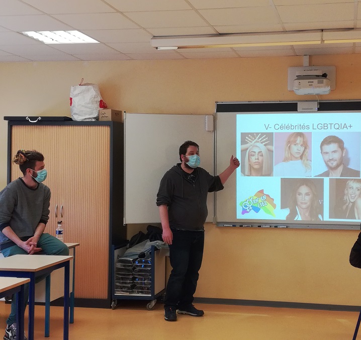 Interventions de l'association Orn'en ciel auprès des élèves de 3è . La parole se libère pour mieux connaître les LGBTQIA+, déconstruire les #stéréotypes et prévenir les #LGBT phobies. #semaineegalite <a href="/CollegelouiseM/">REP+ Louise Michel</a> #photolangage