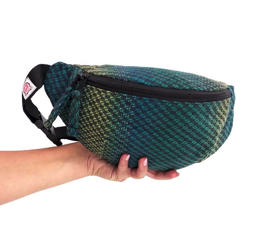 Marpla_Handmade's tweet photo. Klasyczna, prosta i elegancka — taka właśnie jest nasza nerka "Zielono mi"  💚
Ostatni egzemplarz znajdziecie w naszym #outlecie! 
Zapraszamy na 🛒 https://t.co/vWQuNaMmsM https://t.co/Nju1DmOWta