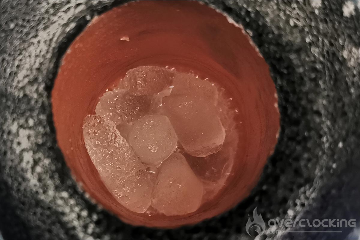 overclex's tweet photo. Envie de vous lancer dans l'overclocking extrême en apprenant à utiliser de la glace carbonique ? Alors suivez notre tuto 🔧❄️ #overclocking #XOC #dryice #UnifyX #Z690 #AlderLake
▶️ https://t.co/Nnbu4dTMON
@Overclocking_Fr @msifrance @TeamGroup_JP @teamgroupinc https://t.co/Es23wLdI7w