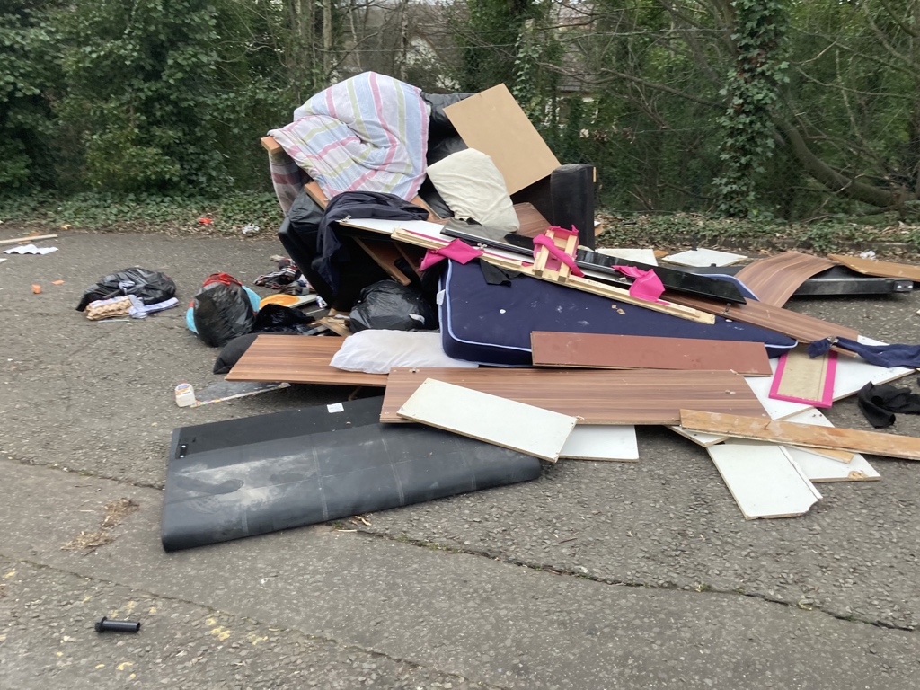 doone128's tweet photo. Good morning @WalsallCouncil @CleanGreenTweet. This is Wallows Lane, Walsall this morning. There’s CCTV on the lamppost in the last pic so hopefully you can catch the scoundrel who is making Walsall even more of a toilet than it is already. https://t.co/3zrRuvwQuE