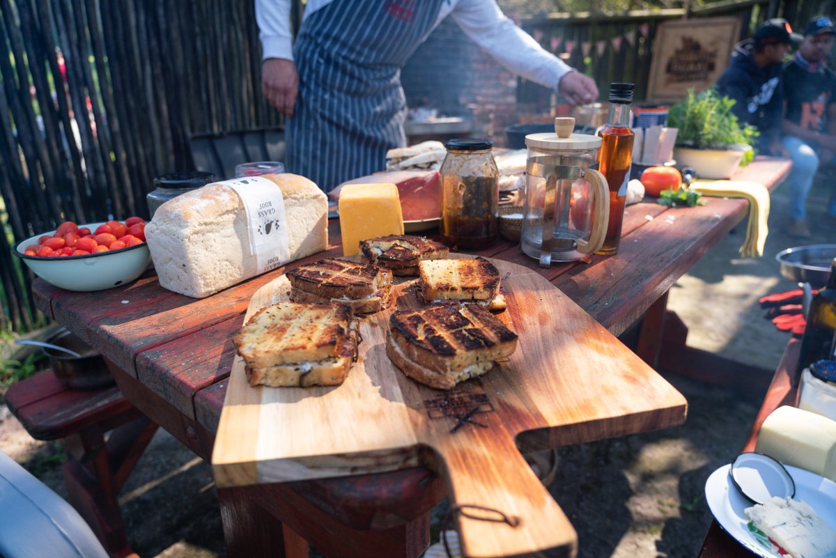 UltimateBraai's tweet photo. The crew was definitely treated to amazing food on the set of season 7!
#Underfire #UBMS7 #Ultimatebraaimaster #braaimaster https://t.co/c9aL1zo5jH