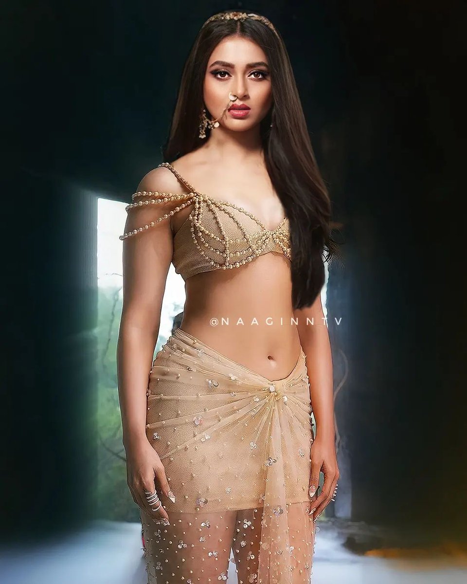 uff_uff_mirchii's tweet photo. Haayee Garmiiiii ๐ฅต๐ฅต๐ฅต
#TejasswiPrakash|| #TejaTroops||
#Naagin6 ||#PraRish|| #TejSim https://t.co/rLgajROvJ6