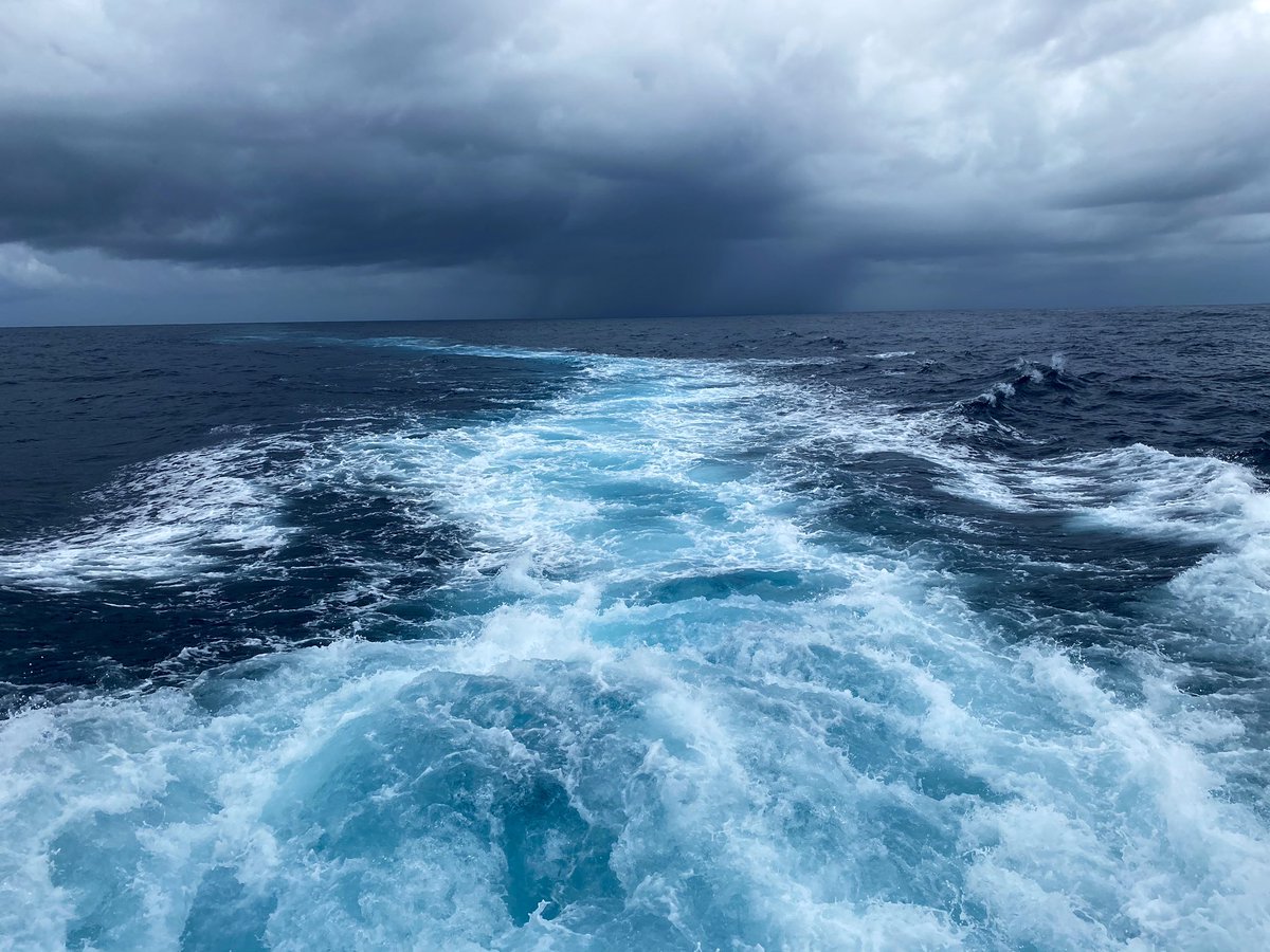 DrewBrendan's tweet photo. Sometimes life can feel really unfair. You may have lost a lot and feel defeated. But just remember it ebbs and flows. There’s good and bad. After a storm comes a rainbow. Just hold on and the good will come ❤️ https://t.co/IVH5KyY0vU