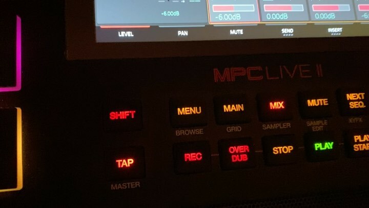 MrZackeryWalls's tweet photo. Late Night vibe, Sample Chops πͺ and Hard Drums π thatβs how Iβm spending my night πΆπβοΈππΎ
@akai_pro ππΎ
π¨πΎβπ»πΉ ππππ₯
#zackerywallsmadethetrack #adifferentsound #love #musician #beatmaking #flstudio #musicproduction #typebeat #producerslife #untagg⦠https://t.co/LZg8NSjUb5 https://t.co/5uk9E4ycoS