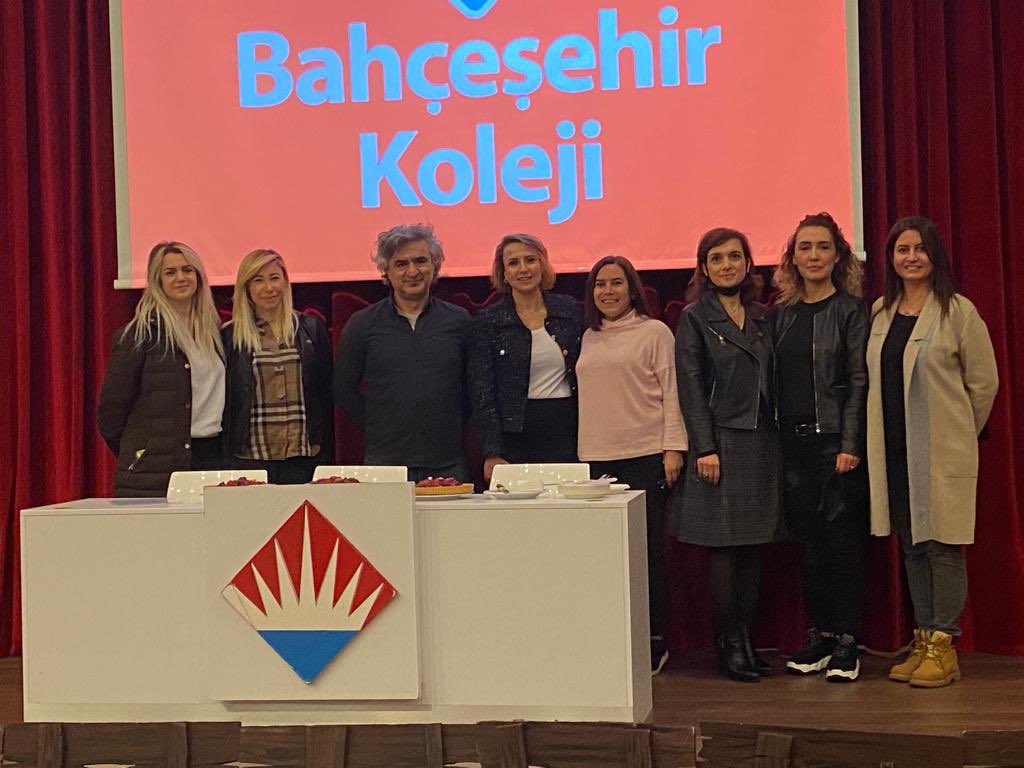 bahcesehir_k12's tweet photo. Eğitimin her kademesinde öğrencilerinin düşünme becerilerini geliştirmek için çalışmaya ve üretmeye devam eden öğretmenlerimiz, Prof. Dr. Oğuz Başokçu liderliğindeki 42 saatlik ‘’Üst Düzey Düşünme Becerilerinin Ölçülmesi’’ eğitimini tamamlayarak başarı sertifikalarını aldılar. https://t.co/cYKI4T5Jze