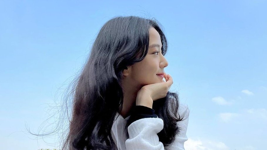 flirtychls's tweet photo. ☁️ https://t.co/Y7W90kKqN1