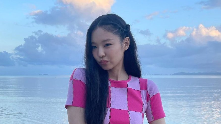 flirtychls's tweet photo. ☁️ https://t.co/Y7W90kKqN1