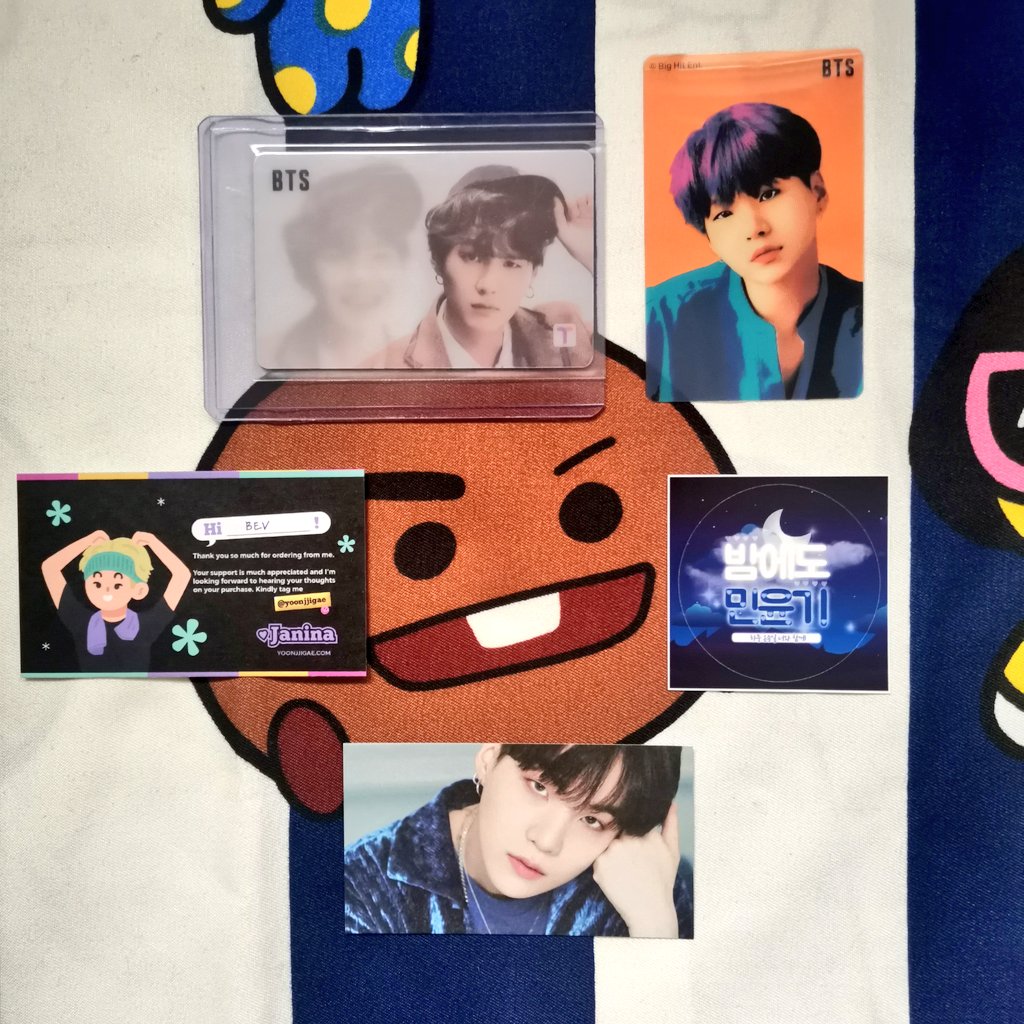 BevCantos's tweet photo. Love my Yoongi lenti 🥰😼🥰
Thank you @yoonjjigae 💜💜💜 https://t.co/MvY2gvfR0a