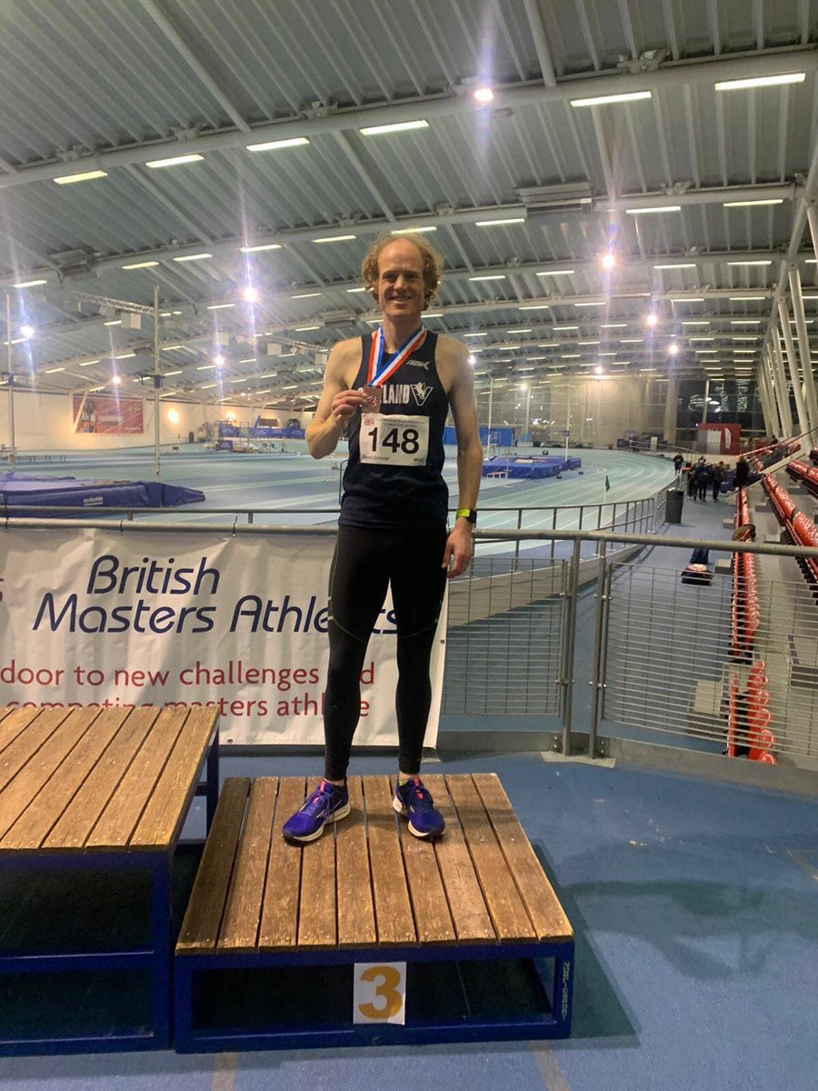 rungarscube's tweet photo. 🥳 It was 🥉 for @danscroop in the @TheBMAF Indoor Track Champs 🎉 Dan ran a PB of 2:10:71 in M45 800m to clinch the podium position 🏃 Congratulations Dan, what a finish! 🤩
⏩ Go to 7:54:00 to check out that dip! https://t.co/Jz4u9vCaIa
#FastFinish #BigDipper #MastersMedal https://t.co/CZK7OydpD5