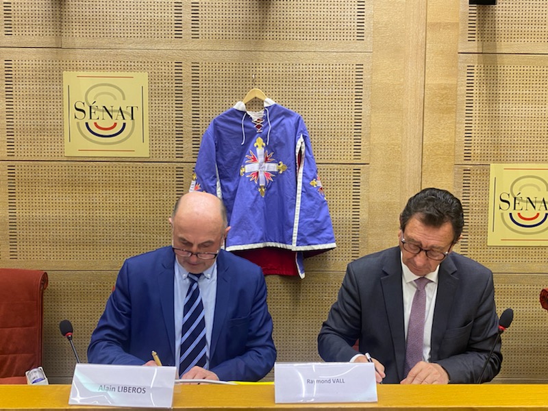 L'Ass° Européenne Routes d'Artagnan &amp; @ANPP_Pays actent 1 nouveau partenariat pour le dvlpt culturel &amp; touristique des #territoires.50 #territoiresdeprojet sur 268 membres de @ANPP_Pays st traversés par ces itinéraires culturels du Conseil de l'Europe !@CultureRoutes <a href="/J_Corneloup/">Josiane Corneloup</a>