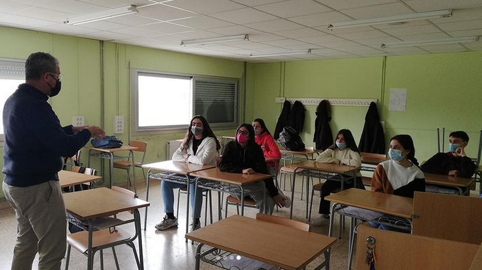 El divendres vam dur a terme una Jornada d'Orientació Universitària a l'institut <a href="/elsplanells/">INS Els Planells</a> d'Artesa de Segre on vam realitzar el taller de Forces per als alumnes de 3r d'ESO i  la xerrada “El món de l’enginyeria” per als estudiants de 4t d’ESO. Moltes gràcies!