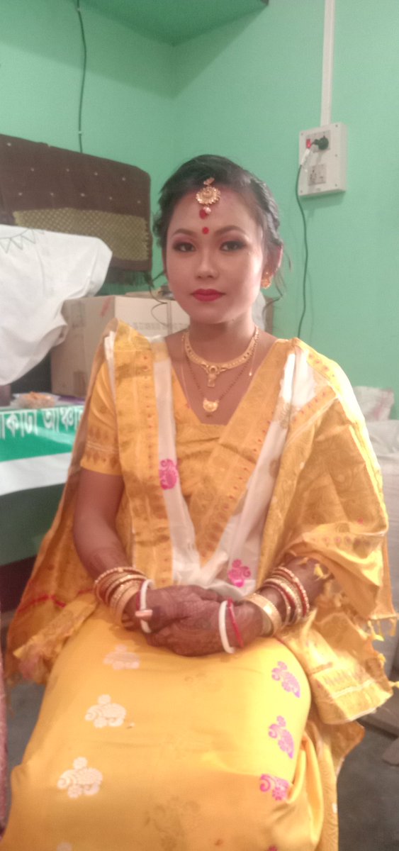 MoniManika's tweet photo. Happy Life https://t.co/Id7B5dEqnE
