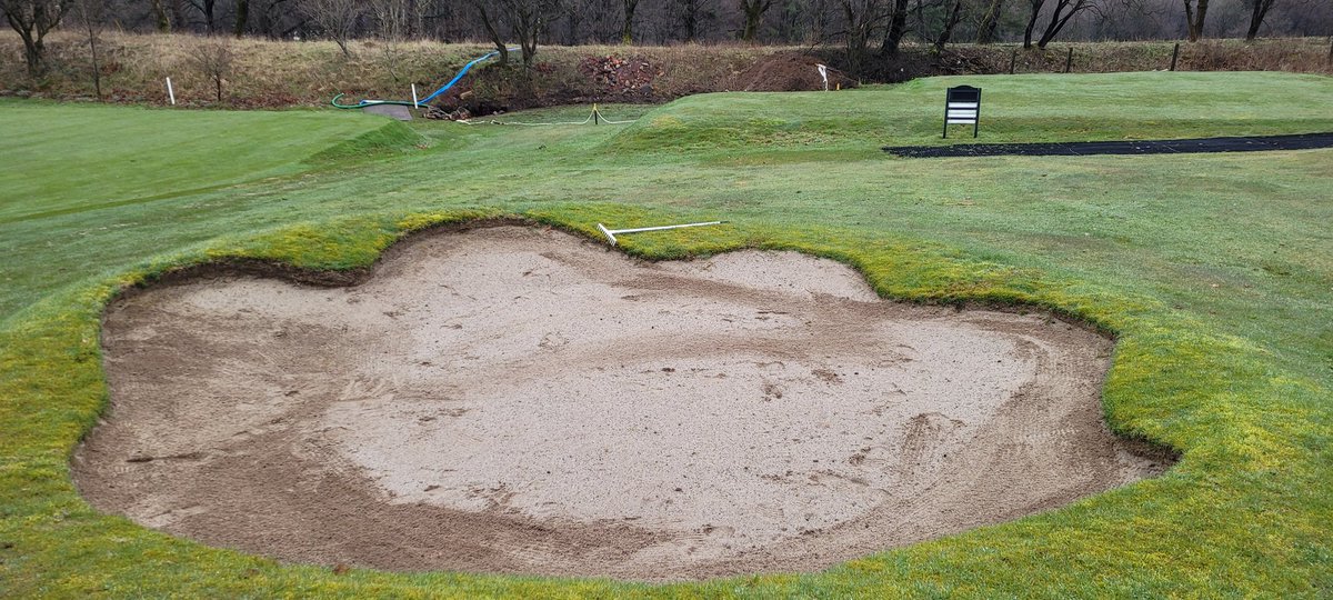 Sammccalla90's tweet photo. Start of bunker renovation for the new session thanks to Bruce for the demo of bunker de compacter @TraynerBruce @GrantDonaldso12 @STIHL_GB https://t.co/SNBhJLxEch