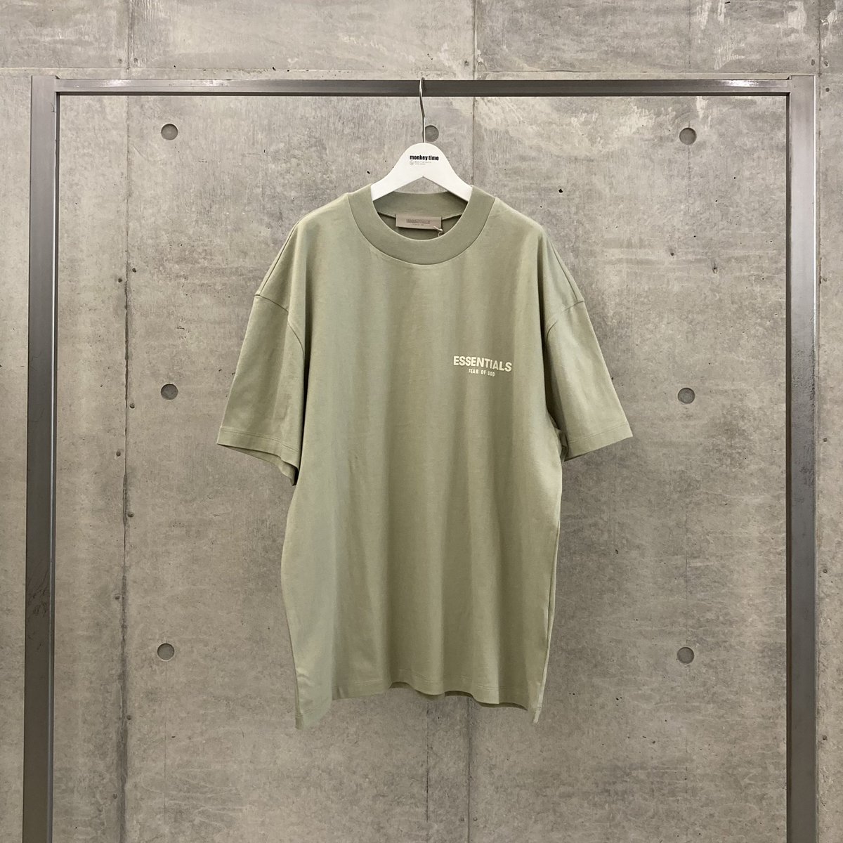 <FOG ESSENTIALS>

TEE
color: Natural, Beige
size: S M L XL
¥7,150-(tax in)

3月11日(金)より店舗発売致します。
翌日12日(土)よりお電話いただければ店舗からの通販対応可能となっております。
お気軽にお電話下さい。
℡03-5464-2773

#FOG
#FOGESSENTIALS
#ESSENTIALS
#monkeytime