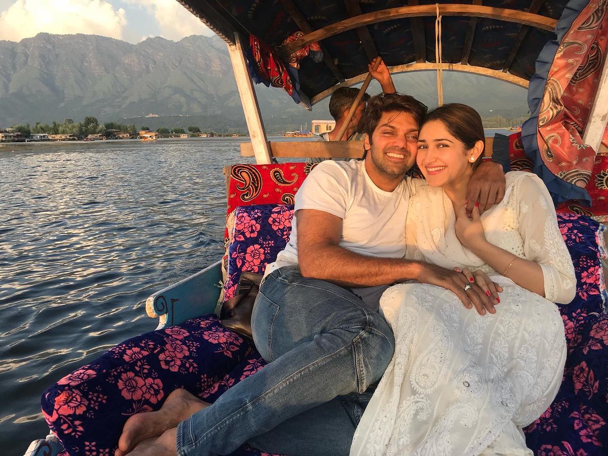 MSJAYASURIYA2's tweet photo. Happy anniversary to the man I love, cherish, respect and adore forever! Thank you for being mine…the best husband and daddy on the planet! Holding on to you till eternity! ❤️❤️❤️🤗🤗🤗🤗💃😘😘😘 @aryaoffl https://t.co/9zadwWJOvG