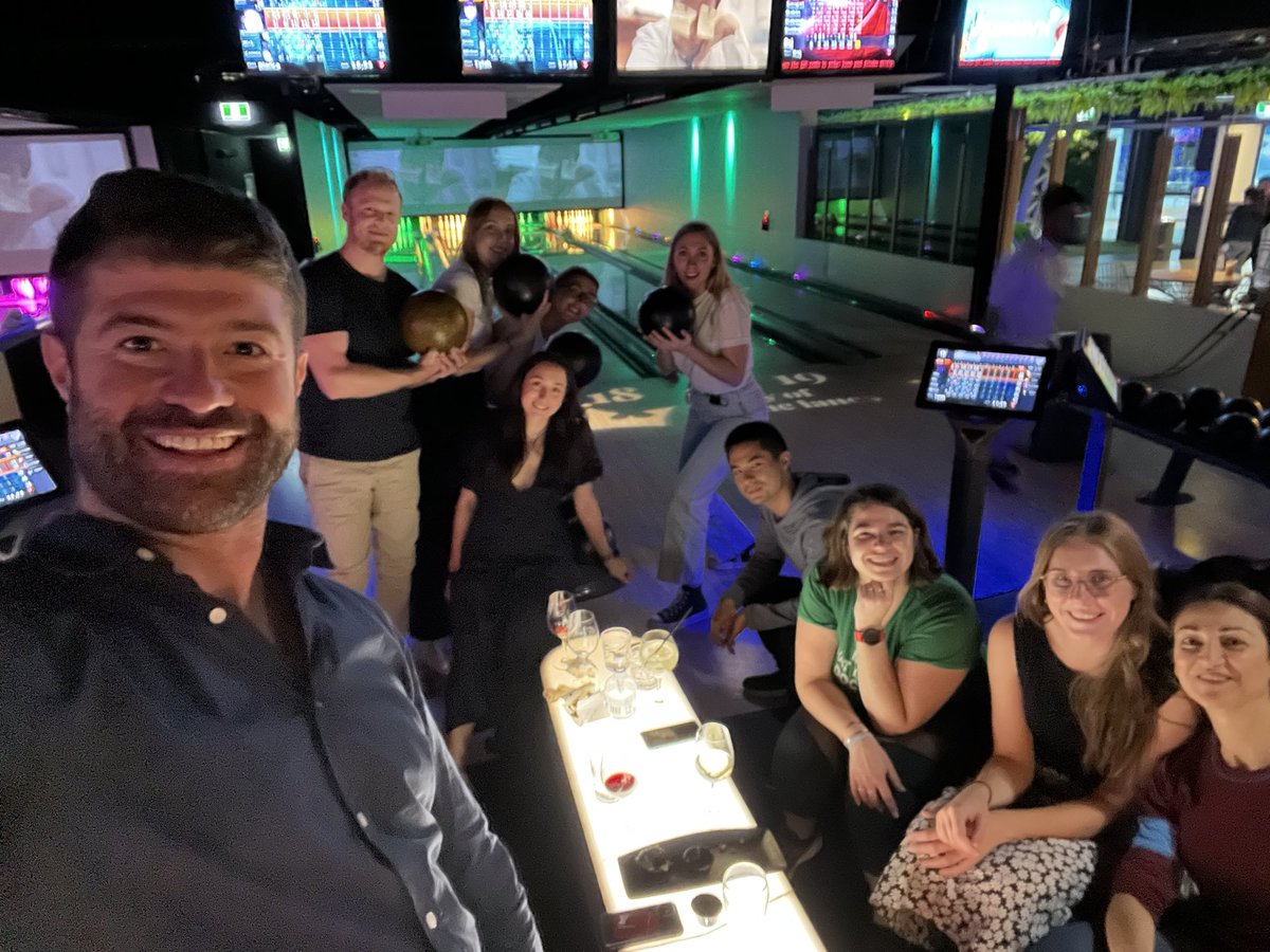 Labs who bowl together are 10 times more likely to be published in Nature <a href="/nebulasector7/">Stela Petkova</a> <a href="/erinperino/">Erin</a> <a href="/neuronick_/">Nick Everett</a> @MiaLangguth @DoolanTylah <a href="/RhianneScicluna/">Rhianne Scicluna</a> @BadolatoConnie Oliver Tan, Bianca Wilson plus <a href="/anandgururajan/">Anand Gururajan</a> <a href="/_bluejayray/">Dr Joel S Raymond</a>  <a href="/GabriellaNGuy/">Gabriella Guy</a> in spirit #Notarealfact