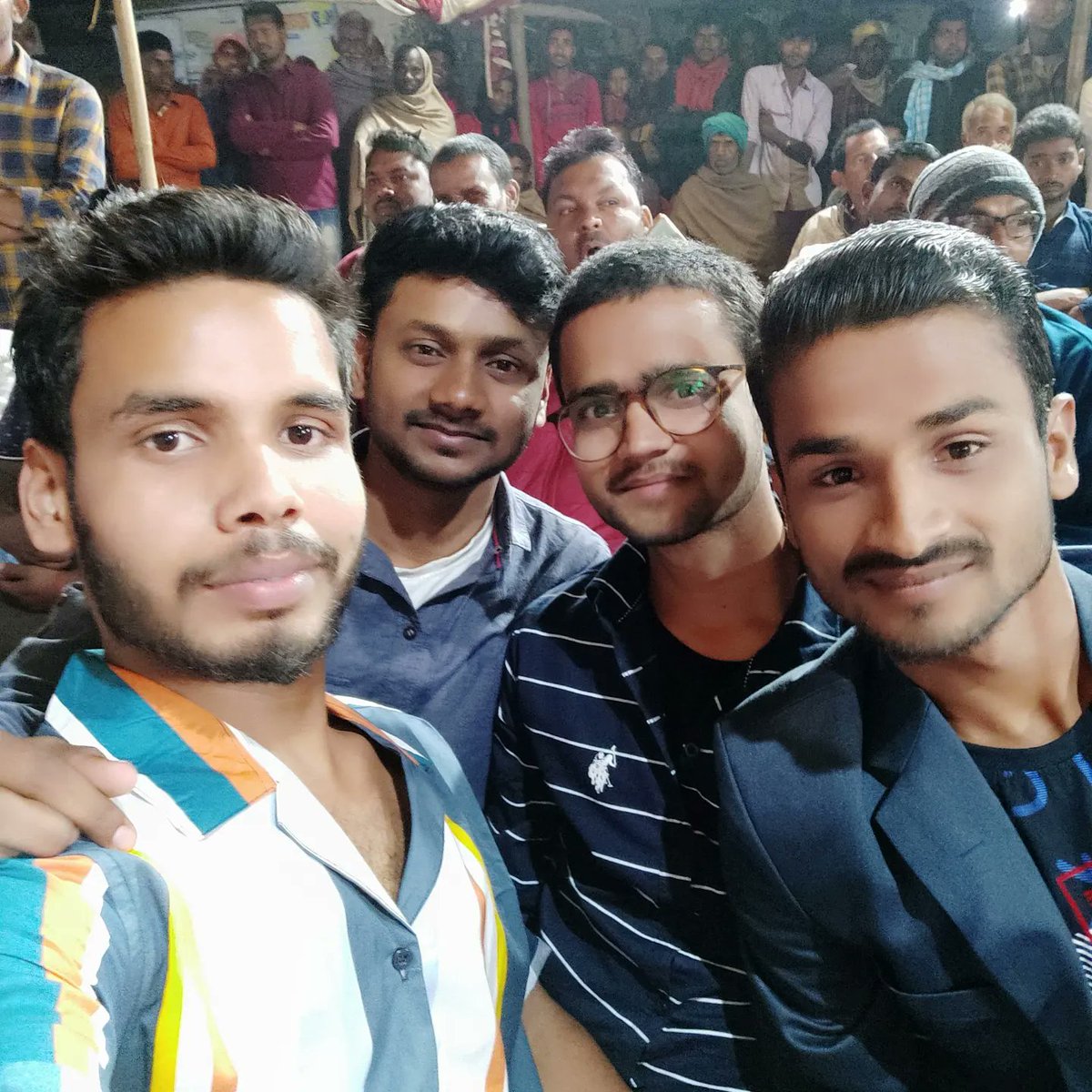 nitishkumar_t's tweet image. 7 मार्च को हमने राजकुमार रोनिक का जन्मदिन बड़े ही हर्षो उल्लाश क साथ मनाया।
हमारे साथ जुड़ने और इस अवसर को बहुत खास और आनंदमय बनाने के लिए आप सभी का धन्यवाद।
#happybirthday #ronikaacharya #nitiskumar007