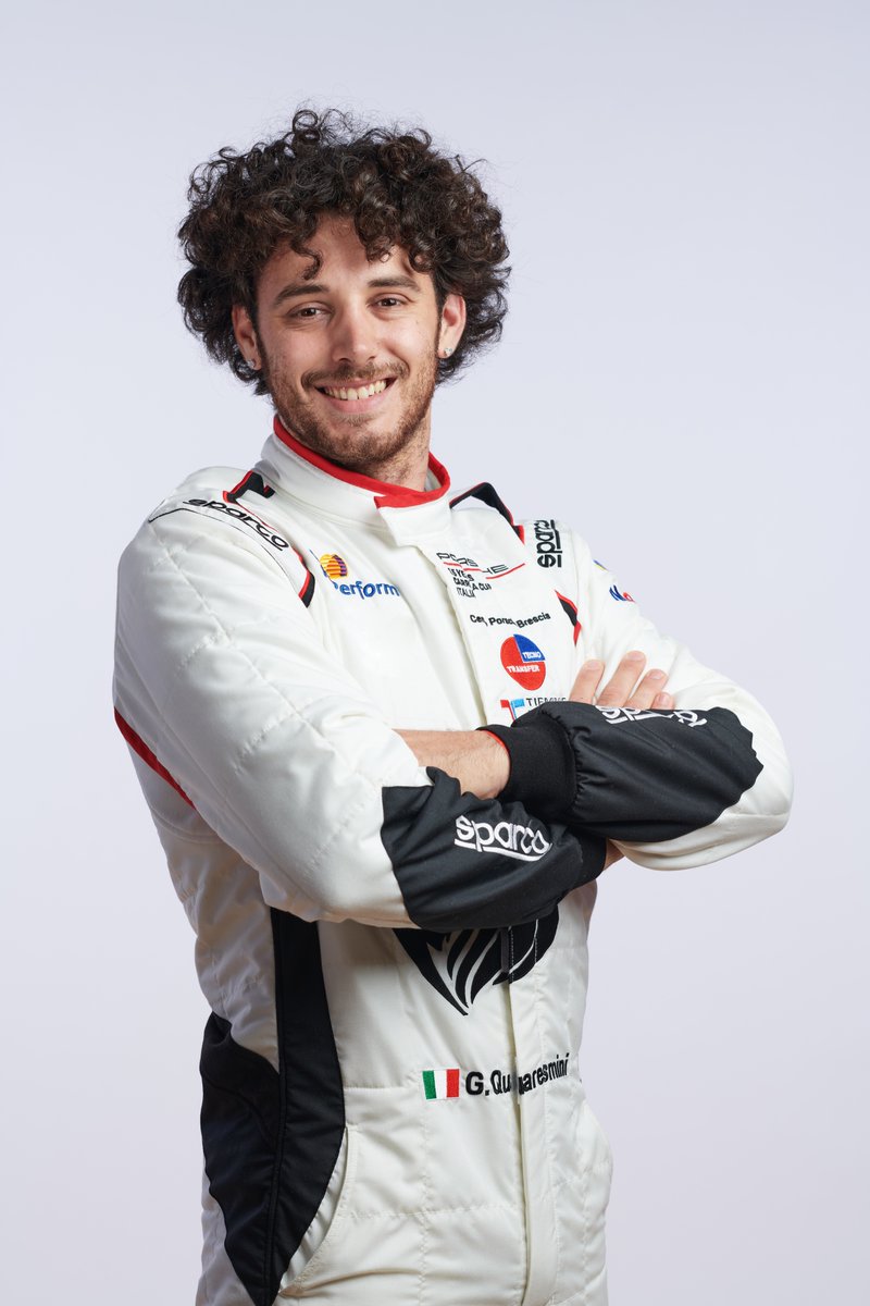 Seconda stagione in Ombra Racing per Gianmarco Quaresmini e un doppio impegno: Porsche Mobil 1 Supercup e Porsche Carrera Cup Italia.

#ombraracing #storiaepassione #stagione2022 #gianmarcoquaresmini