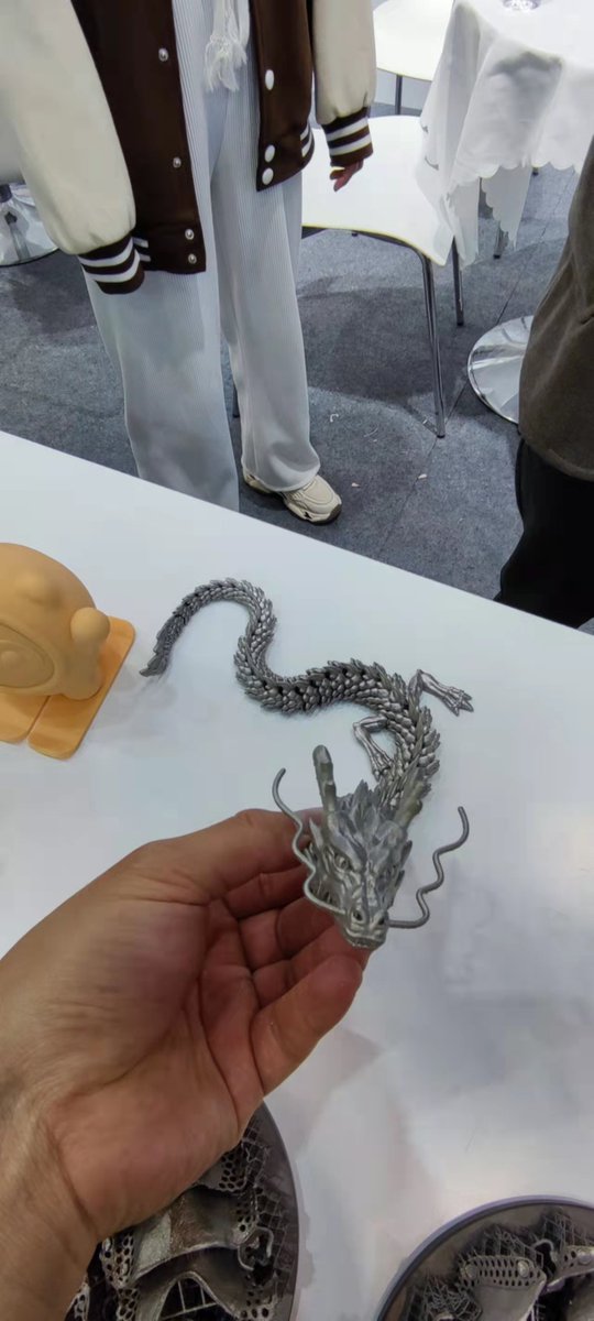 AlexPin39836639's tweet image. SLM 3d printer print metal dragon prototype
#3dprinter
#SLM3dprinter
#3dmold
#SLM
#Metalmold
#Metalmould
#shenzhenphenixtech