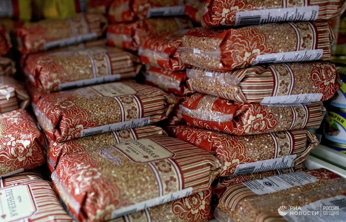 Макароны на складе. Хранение муки на складе. Склад крупы. Склад крупы. Мешок гречки 25 кг.