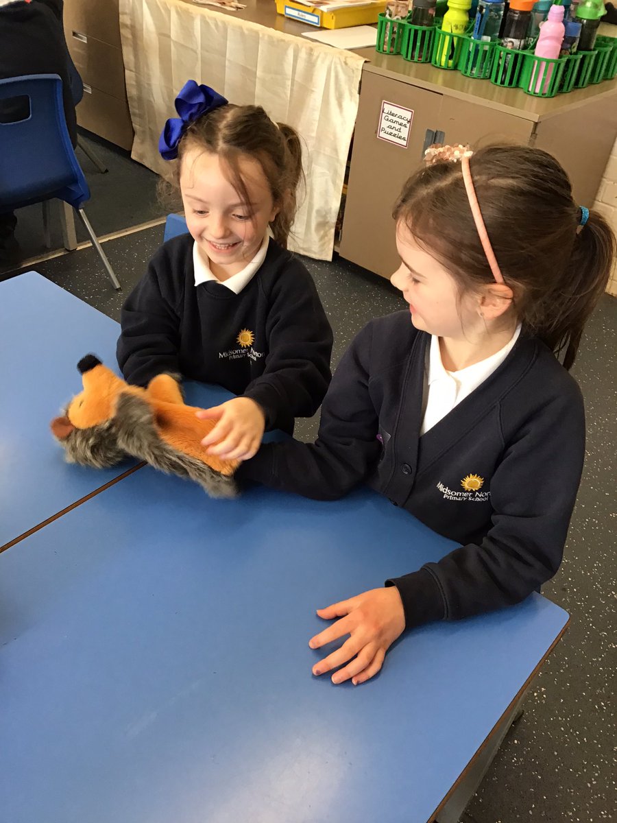 MSNPrimary's tweet photo. Venus Class have been exploring different types of puppets as part of their Design and Technology project. #midsomernortonprimary #msnprimary #designandtechnology https://t.co/mVqyIjBTMd