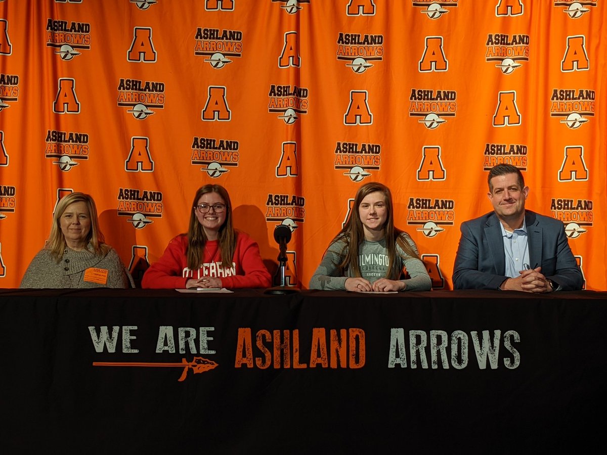 Congratulations to Mackenzie and Madeline Kellogg for signing their commitment letters! Mackenzie to Otterbein University for Cross County and Madeline to Wilmington College for women's soccer.