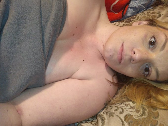 Come join me in this bed I feel lonely https://t.co/256mHK9YFX<a href="/tag/adultwork"class="tags"><span>#adultwork</span></a><a href="/tag/chaturbatebroadcaster"class="tags"><span>#chaturbatebroadcaster</span></a><a href="/tag/camgirl2022"class="tags"><span>#camgirl2022</span></a>