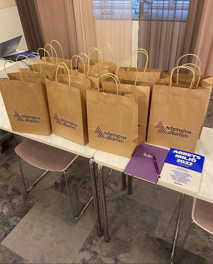 Arbetsgivaren's tweet photo. Fantastiskt kul att vi har möjlighet att träffa medlemmar fysiskt igen! I dag kör Jenny grundläggande arbetsmiljöutbildning för några av våra medlemmar på plats i Göteborg. #arbetsmiljö https://t.co/0UH3qdSRul