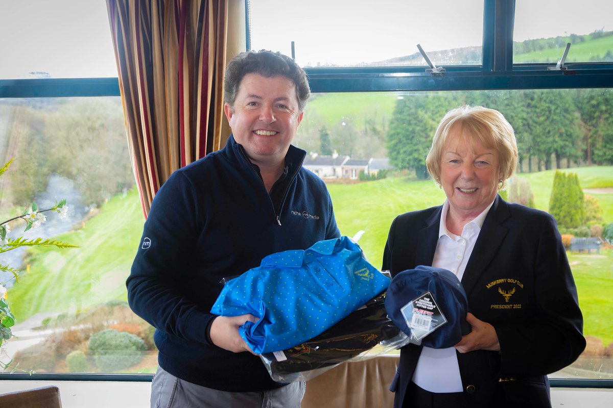 MuskerryGC's tweet photo. Muskerry GC - Our President Marie Allen making a presentation to golf journalist Shane O Donoghue (CNN) in recognition of his recent visit to Muskerry. Pic Tadhg Hurley. https://t.co/ulqS7lvmDZ