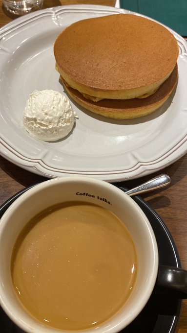 ねぇ、こーゆーのって、ほっこりするよねっ❤️ ホットケーキ大好き！  懐かしいこの感じが好きっ #珈琲館 https://t.co/wE7QAt8ggB<a href="/tag/%E7%8F%88%E7%90%B2%E9%A4%A8"class="tags">#珈琲館</a>