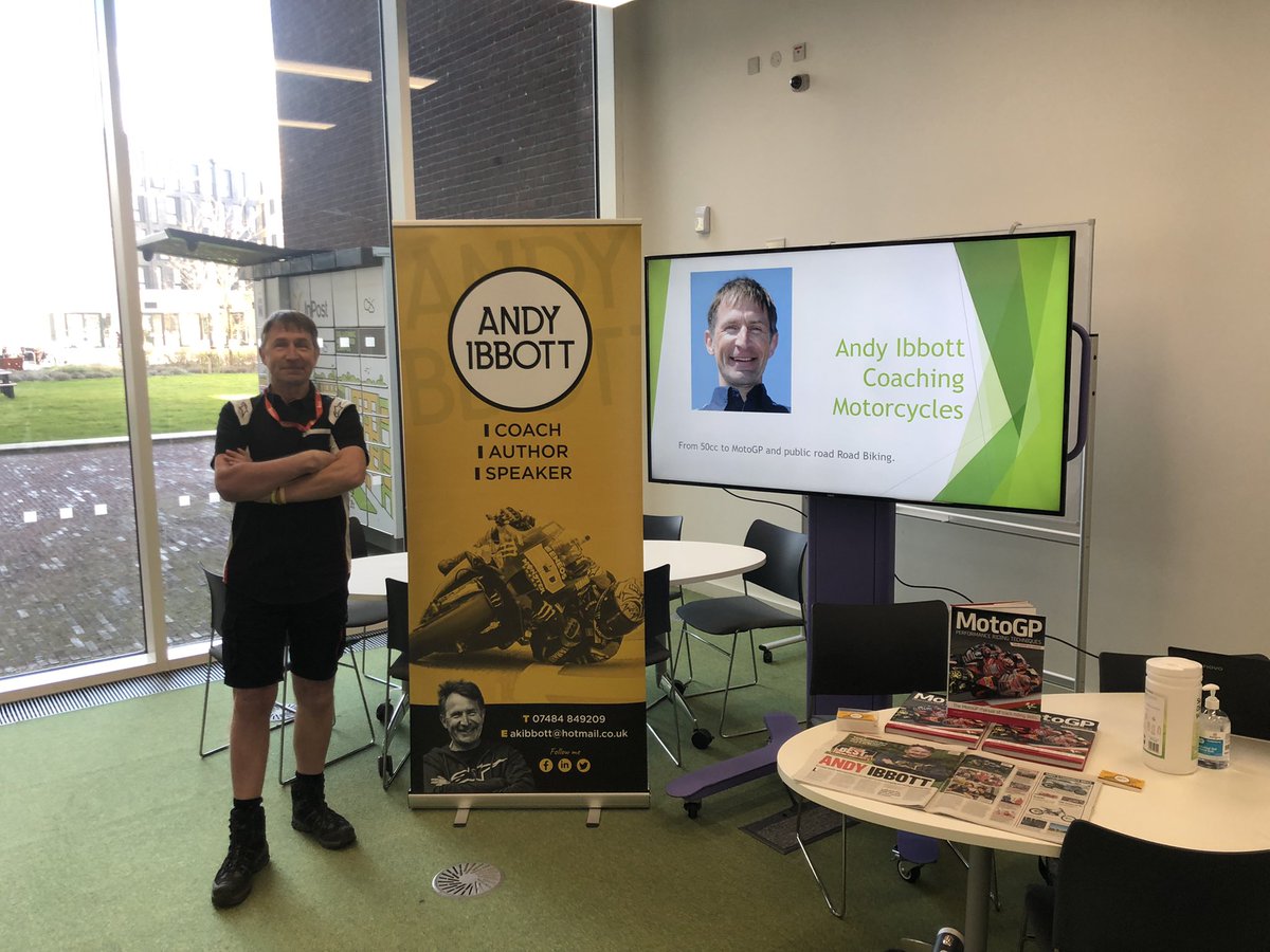 SaulCuttell's tweet image. Some fantastic displays of sporting business ideas yesterday from our Sport &amp;amp; Exercise Sci BSc @UniNorthants students. Well done all, especially those that dealt with my grilling @HEAY7S @KatherineGrims2 (sorry 😬)! Big thanks to @Psychops @Brett_A_Baxter @BHWright_ @TonyBaross