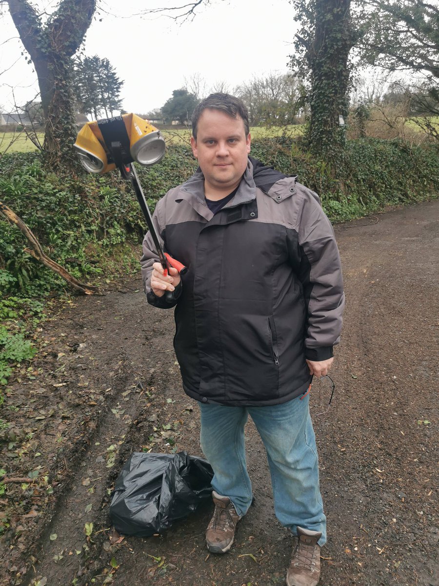 StTidy's tweet photo. Good Dawn litterpick this morning at Tregorrick layby, dozens of pieces of litter removed from a relatively small area @CleanCornwall @KeepBritainTidy #Cornwall #StAustell https://t.co/AMrUhcPaQ3