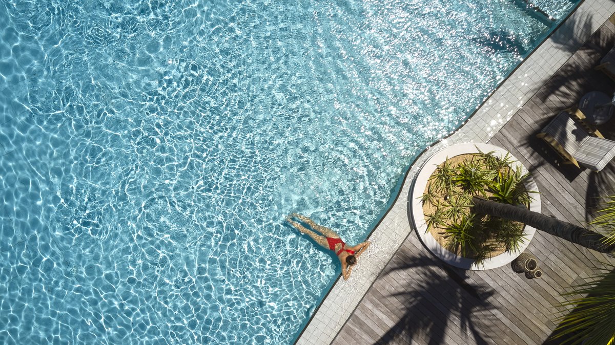 It's only a holiday if it isn't a hassle. Our All-Inclusive offer includes an array of creative dining and drinks, minibar treats, afternoon tea, access to LUX* Me Spa facilities, myriad water sports and land activities, entertainment🌴

Book your stay: bit.ly/3hXdlYo