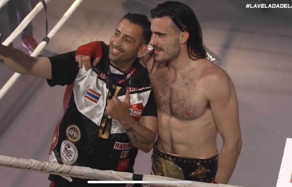 PabloMF_coach's tweet photo. A veces pienso que Jaime lorente nos va complicar el combate... Luego veo esta foto y se me pasaaaaªªªªªª 🤣🤣
#LAVELADADELAÑO #LAVELADADELAÑO2 #LAVELADADEIBAI #MISTERJAGGER #JAGGER #TEAMJAGGER #JAGGERTEAM
https://t.co/TZcWyqbQHI
https://t.co/inpN1GQAuF
https://t.co/9qk7zAEXuL https://t.co/GrzfyR7q3y