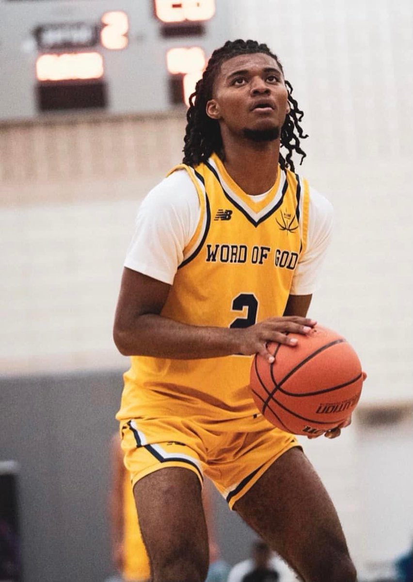<a href="/CoachKhalilS/">Khalil Shakir 🏀</a> <a href="/Phenom_Hoops/">Phenom Hoop Report</a> <a href="/mikebestjr/">Mike</a>  6’1 G - WOG this weekend at Hopstate. GPA 3.3
