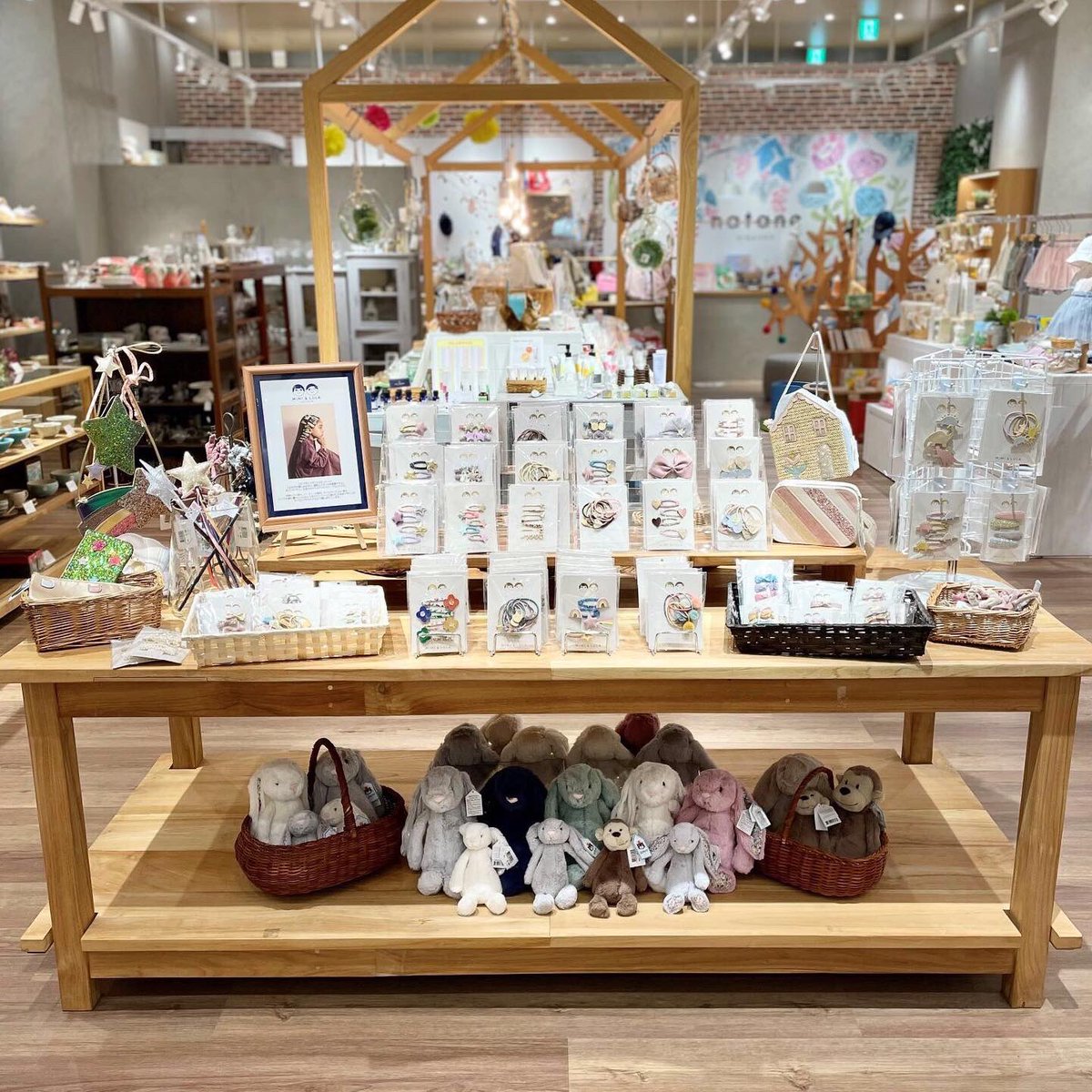 MimiandLulaJ's tweet photo. 🌼POPUP SHOP情報🌼
natane by hakka 有明ガーデン店
ベビーキッズ商品だけではなくかわいい生活雑貨等もお取扱のあるnatane by hakkaさん🌱MIMI&amp;LULA POPUP SHOP開催中です📣
ひと足お先に22SSのアイテムもご覧いただけます👀この機会にぜひ足をお運びください🐾 https://t.co/V1qSmxPirT