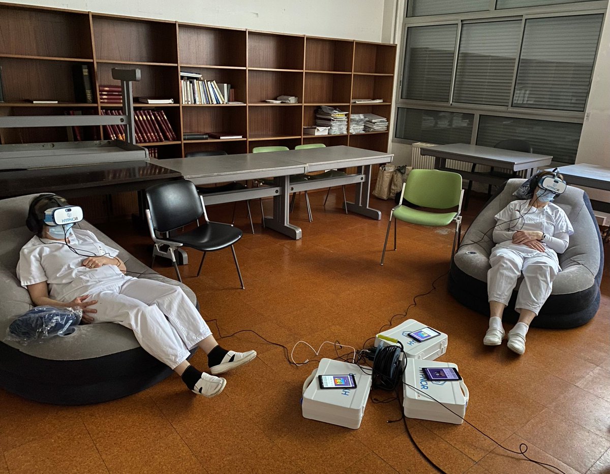 MNHmutuelle's tweet photo. La #MNH était présente au Centre Hospitalier d'Auch en Gascogne afin d'offrir un moment de détente et relaxation au personnel, grâce à la thérapie immersive HypnoVR !

Merci pour votre accueil.😊

#NousSommesHospitaliers #BienEtre #Relaxation #Therapie #HypnoVR #RealitéVirtuel https://t.co/vnHaC20qpW