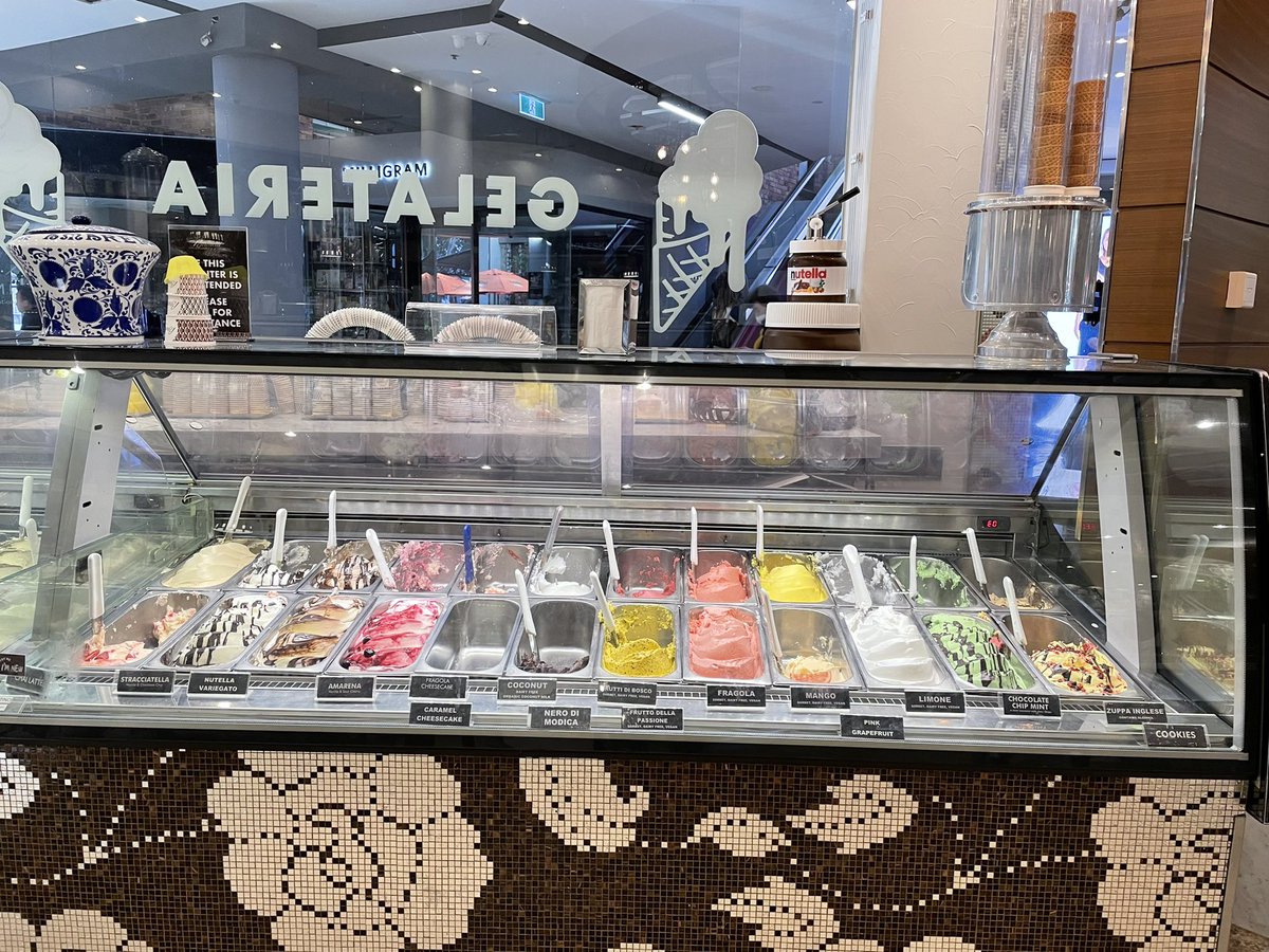 Elaine_0719's tweet photo. 不意に訪れたレストラン兼デザート屋がよかったことについて🧡🍨
#brunetticlassico https://t.co/OxSbcEstS7