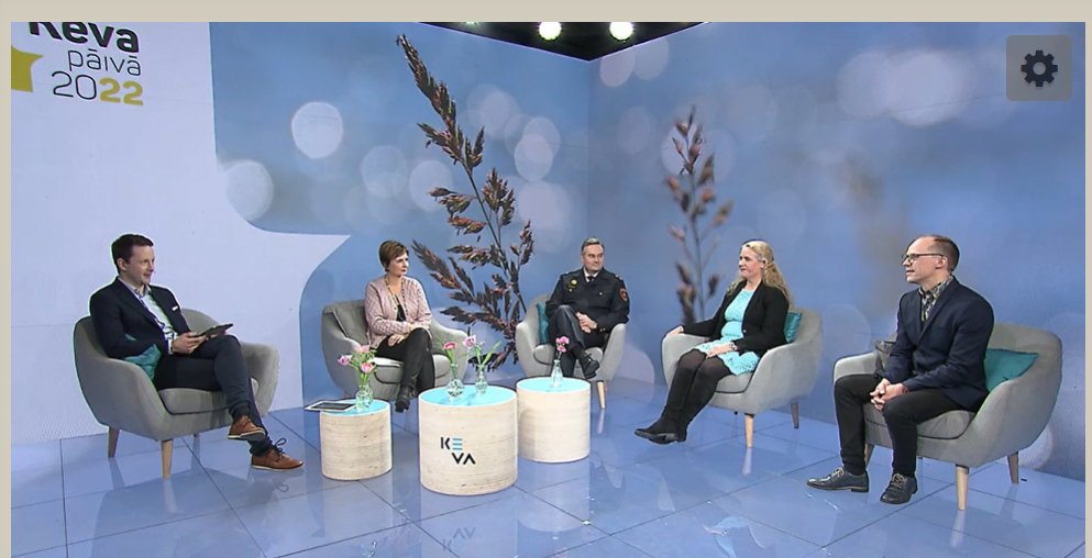 Millaisia ratkaisuja uusilla hyvinvointialueilla on työvoiman saatavuuteen ja työurien jatkumisen varmistamiseen. 
Keskustelijoina: #MonicaHostio  <a href="/KU_Sote/">Keusote | Keski-Uudenmaan hyvinvointialue</a>/@KontsaKontio <a href="/vspelastus/">V-S pelastuslaitos</a> @vssote/<a href="/katifuturist/">Kati Korhonen-Yrjänh</a> <a href="/keva/">keva</a>/#MattiKorkala/<a href="/Oma_Hame/">Oma Häme</a> 
Paneelia vetää <a href="/jaakkoloikkanen/">Jaakko Loikkanen</a> 
#kevapäivä22